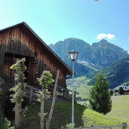 Pensione Valbona Corvara In Badia Exterior foto