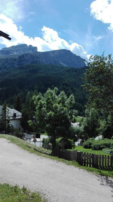 Pensione Valbona Corvara In Badia Exterior foto