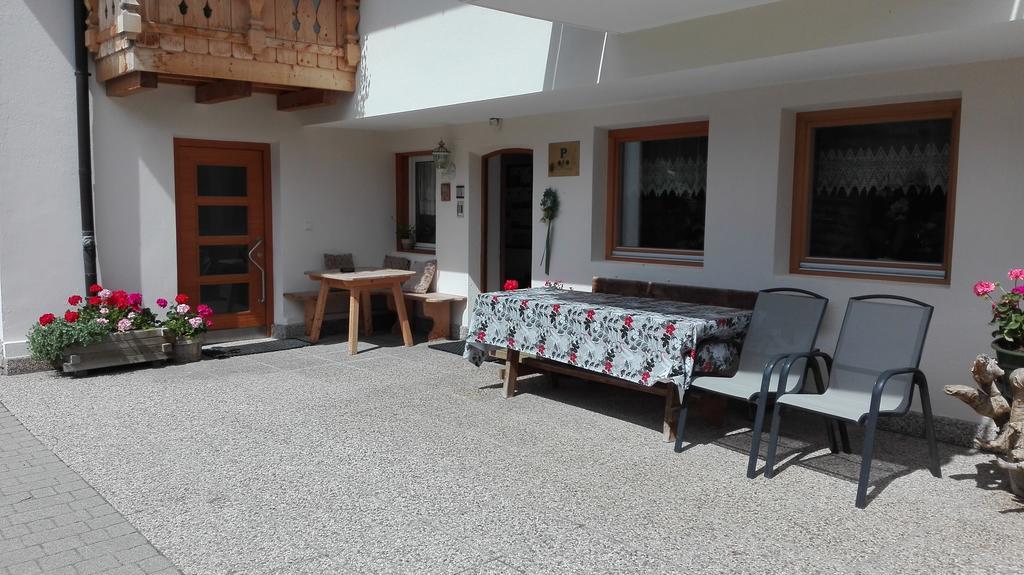 Pensione Valbona Corvara In Badia Exterior foto
